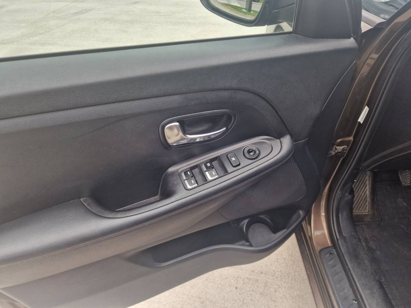 Kia Carens 1.6 GDi LX