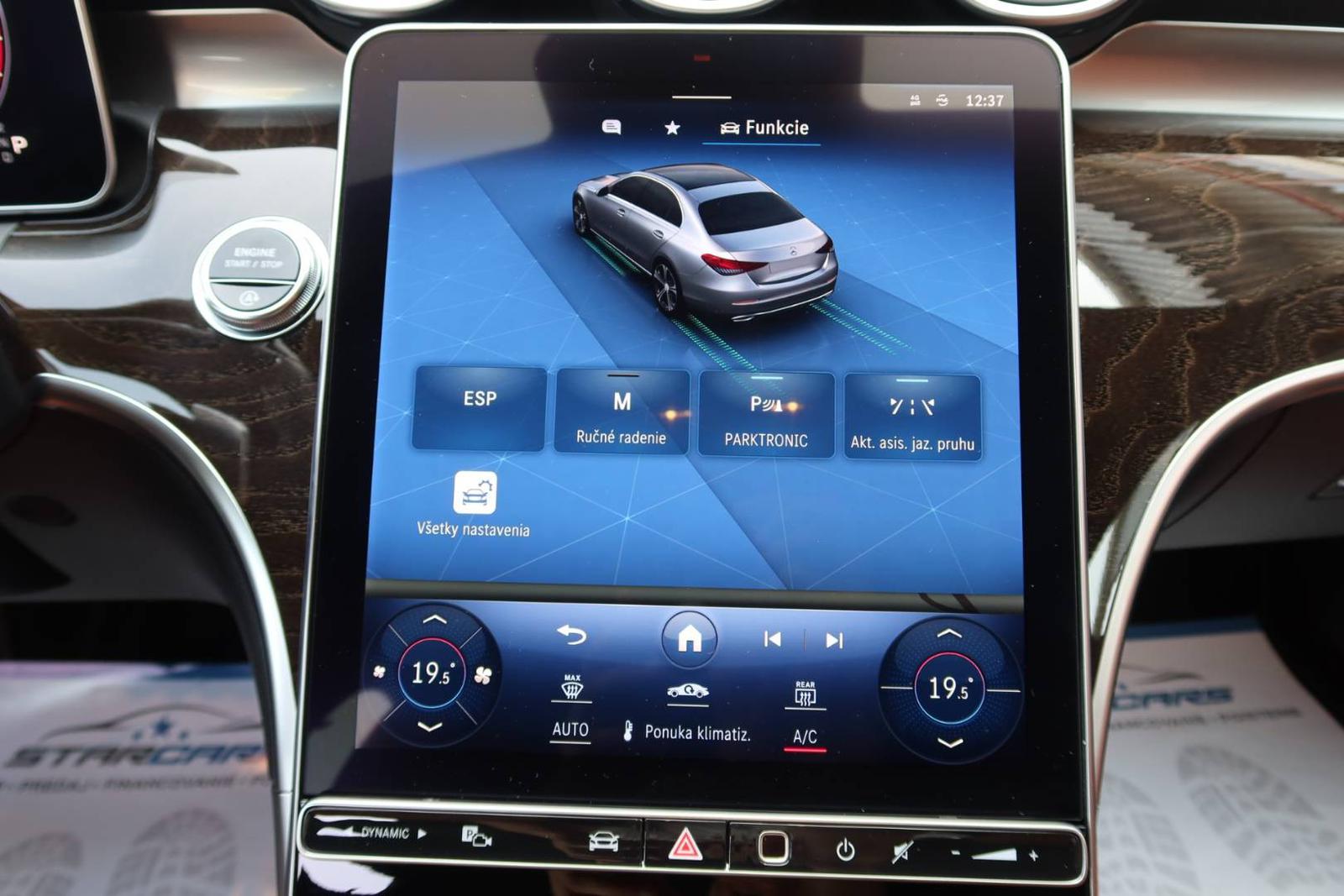 Mercedes-Benz C trieda Sedan C180 AMG Line