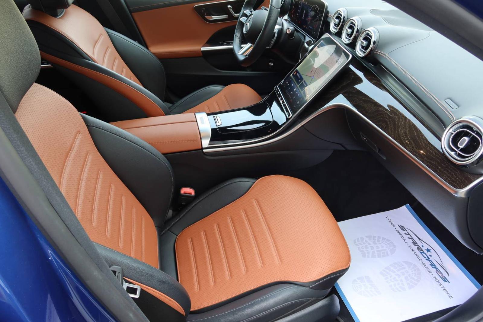 Mercedes-Benz C trieda Sedan C180 AMG Line