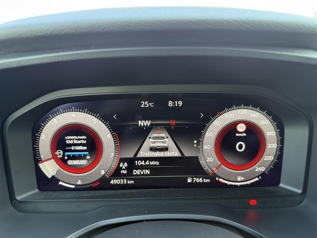 Nissan Qashqai N-Connecta 158k Mild Hybrid Manuál
