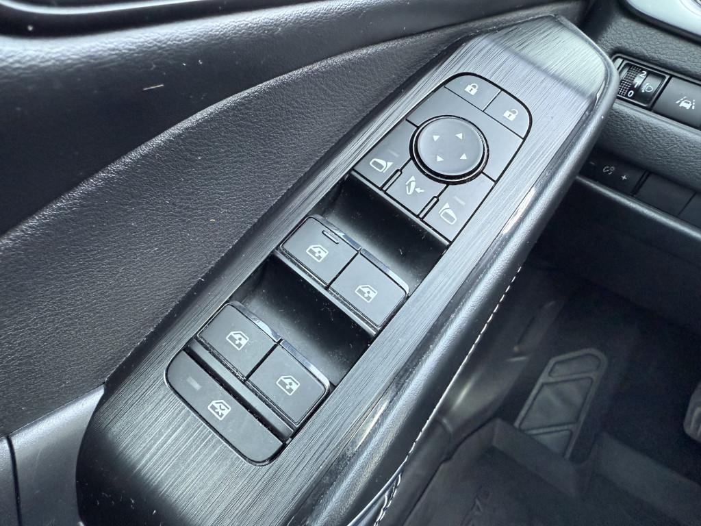 Nissan Qashqai N-Connecta 158k Mild Hybrid Manuál