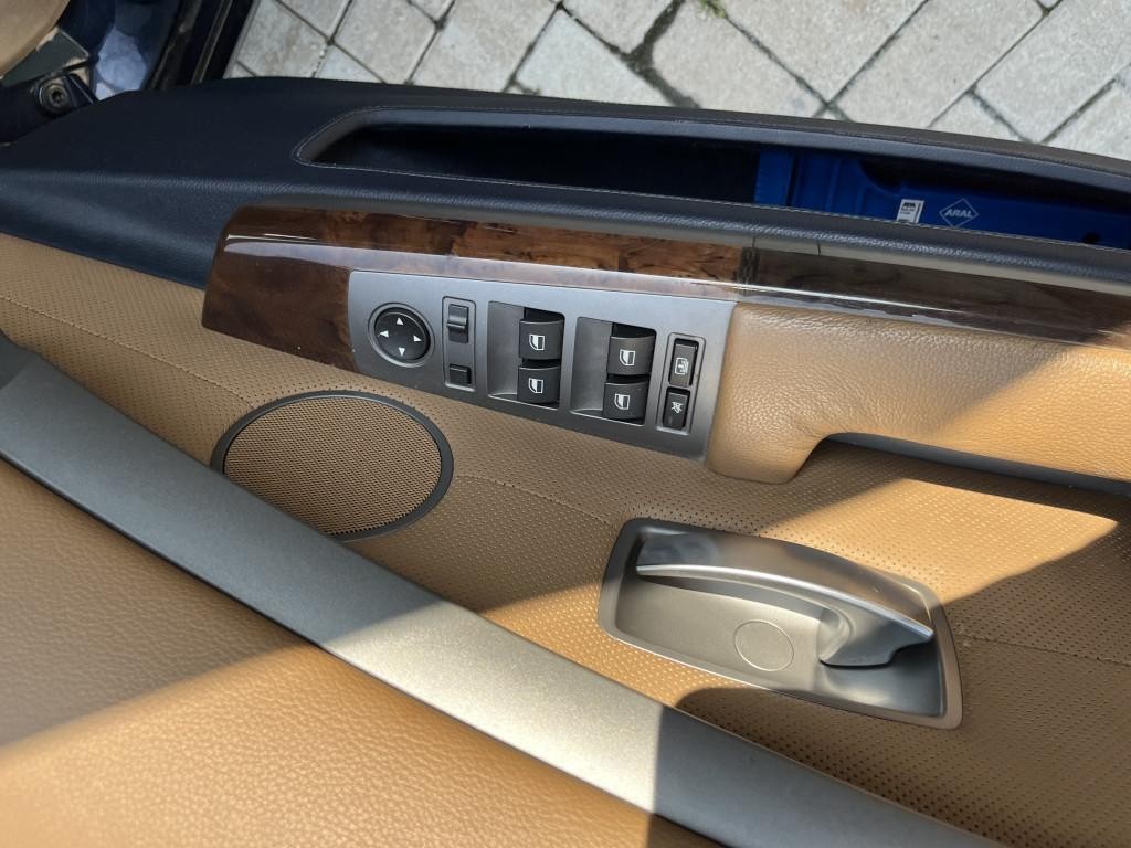 BMW rad 7 760 i A/T