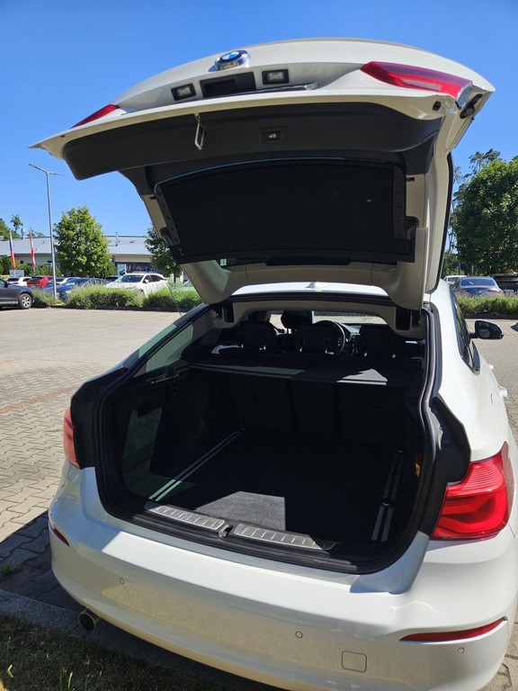 BMW rad 3 GT Limuzína 110kw Automat