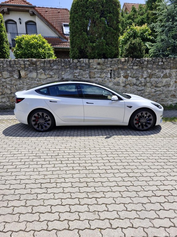 Tesla Model 3 Sedan 393kw Automat