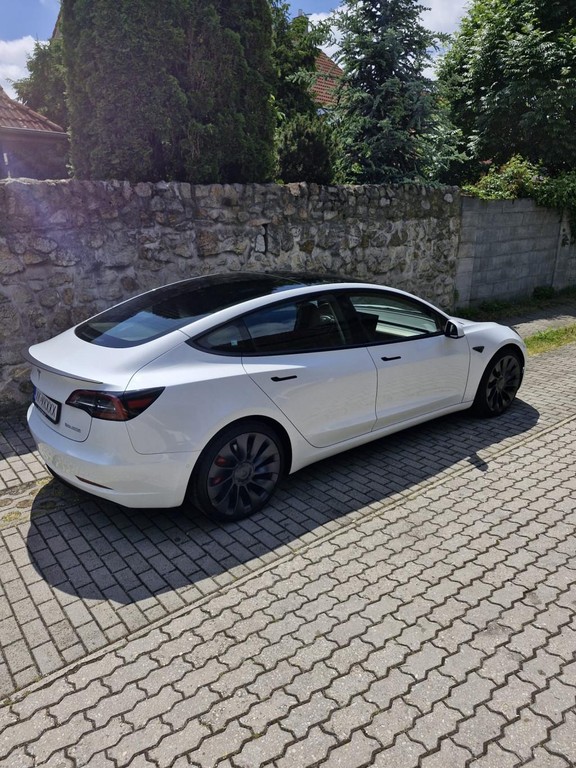 Tesla Model 3 Sedan 393kw Automat