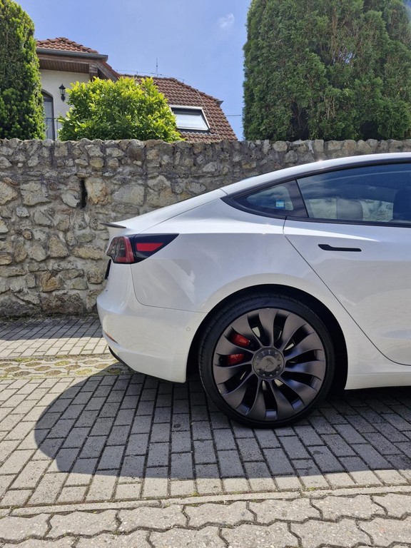 Tesla Model 3 Sedan 393kw Automat