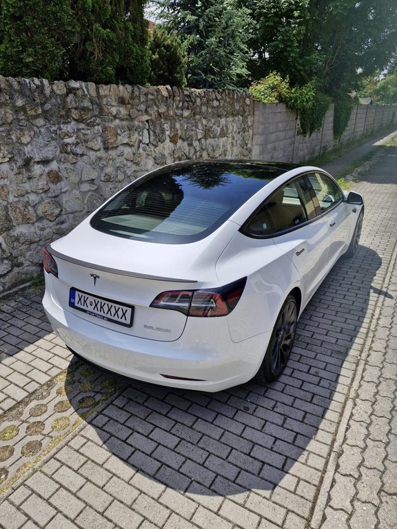 Tesla Model 3 Sedan 393kw Automat