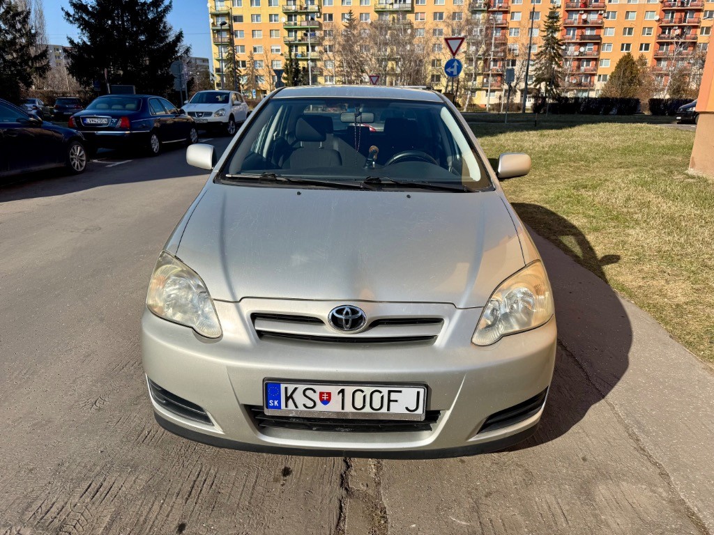 Toyota Corolla 24221