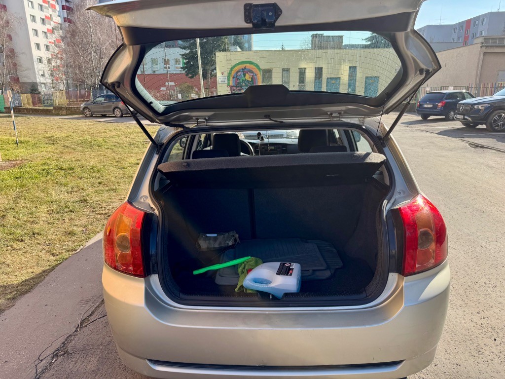 Toyota Corolla 24221