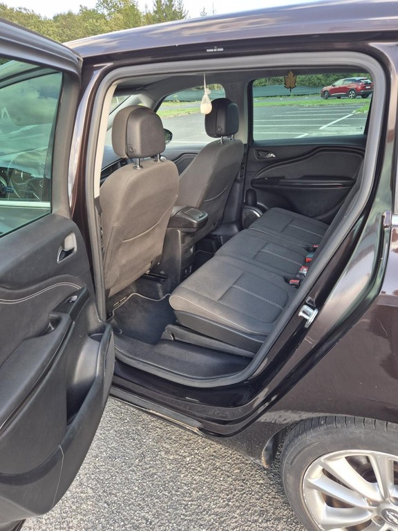 Opel Zafira Mpv 121kw Manuál