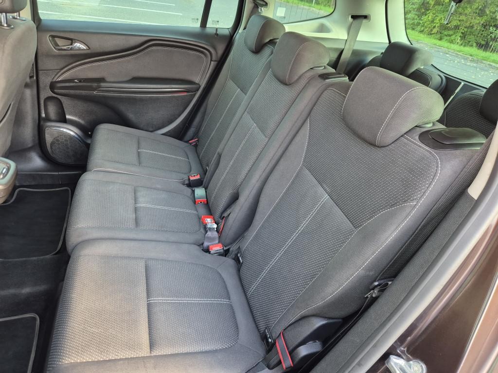Opel Zafira Mpv 121kw Manuál