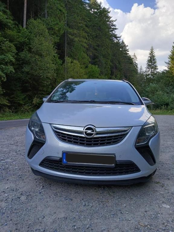 Opel Zafira Tourer Combi 100kw Manuál