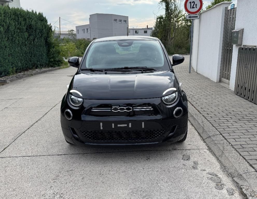 Fiat 500e Hatchback 87kw Automat