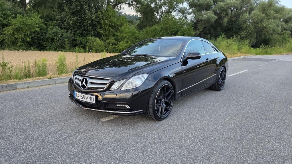 Mercedes E trieda Coupé 350 CDI BlueEffiency