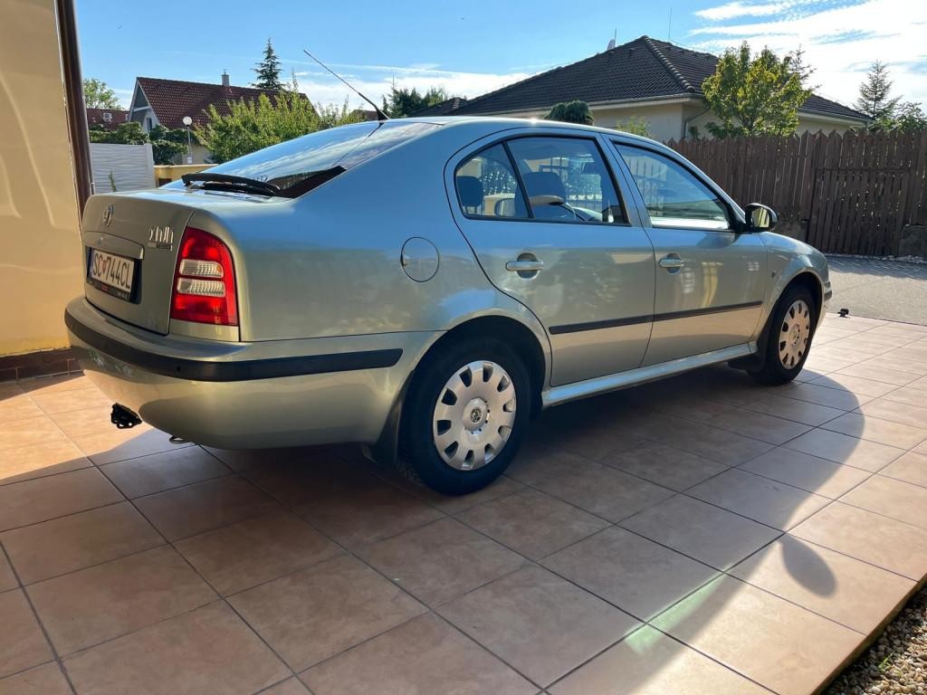 Škoda Octavia 1.6 TOUR