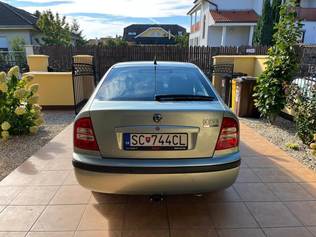 Škoda Octavia 1.6 TOUR