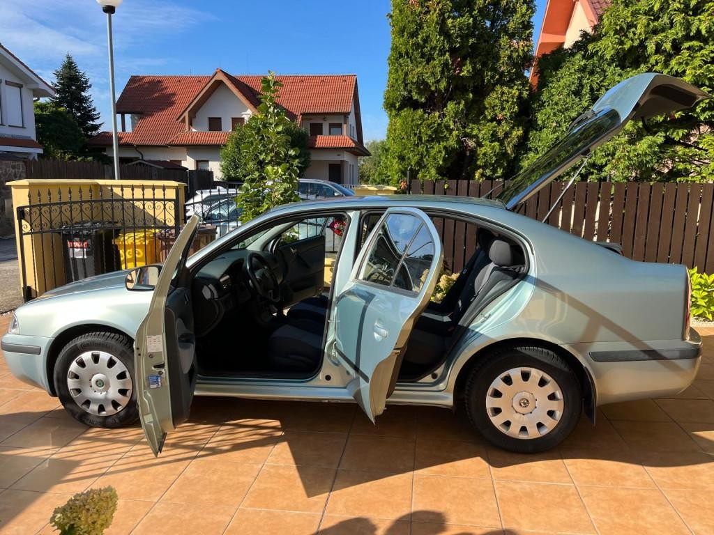Škoda Octavia 1.6 TOUR