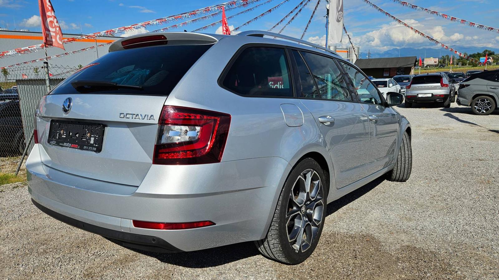 Škoda Octavia Combi 1.6 TDI 115k Drive DSG
