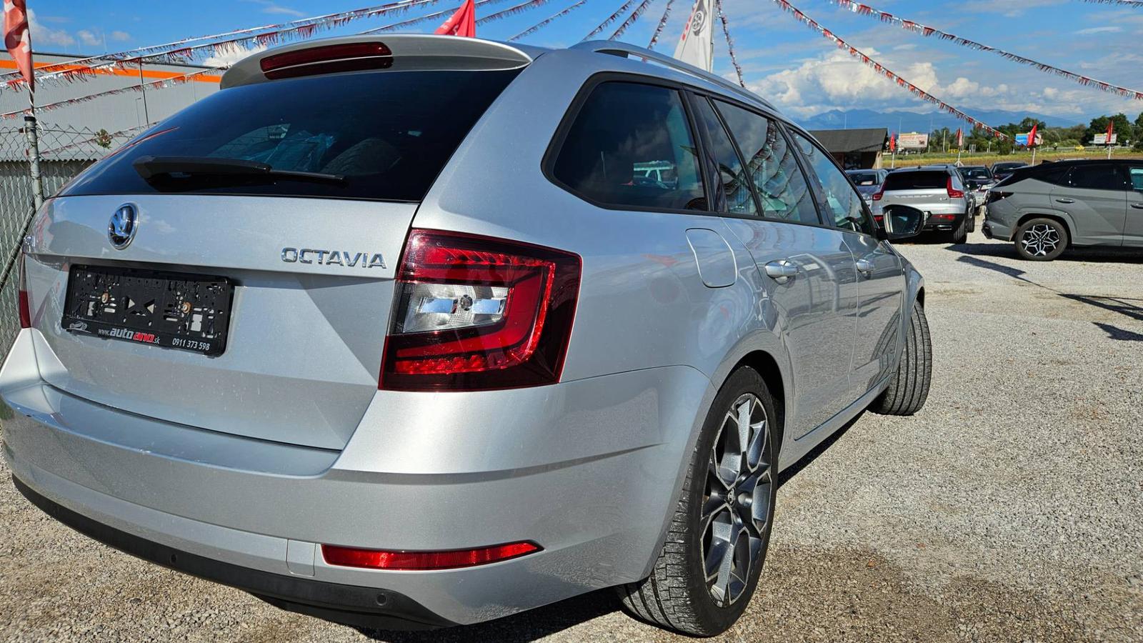 Škoda Octavia Combi 1.6 TDI 115k Drive DSG