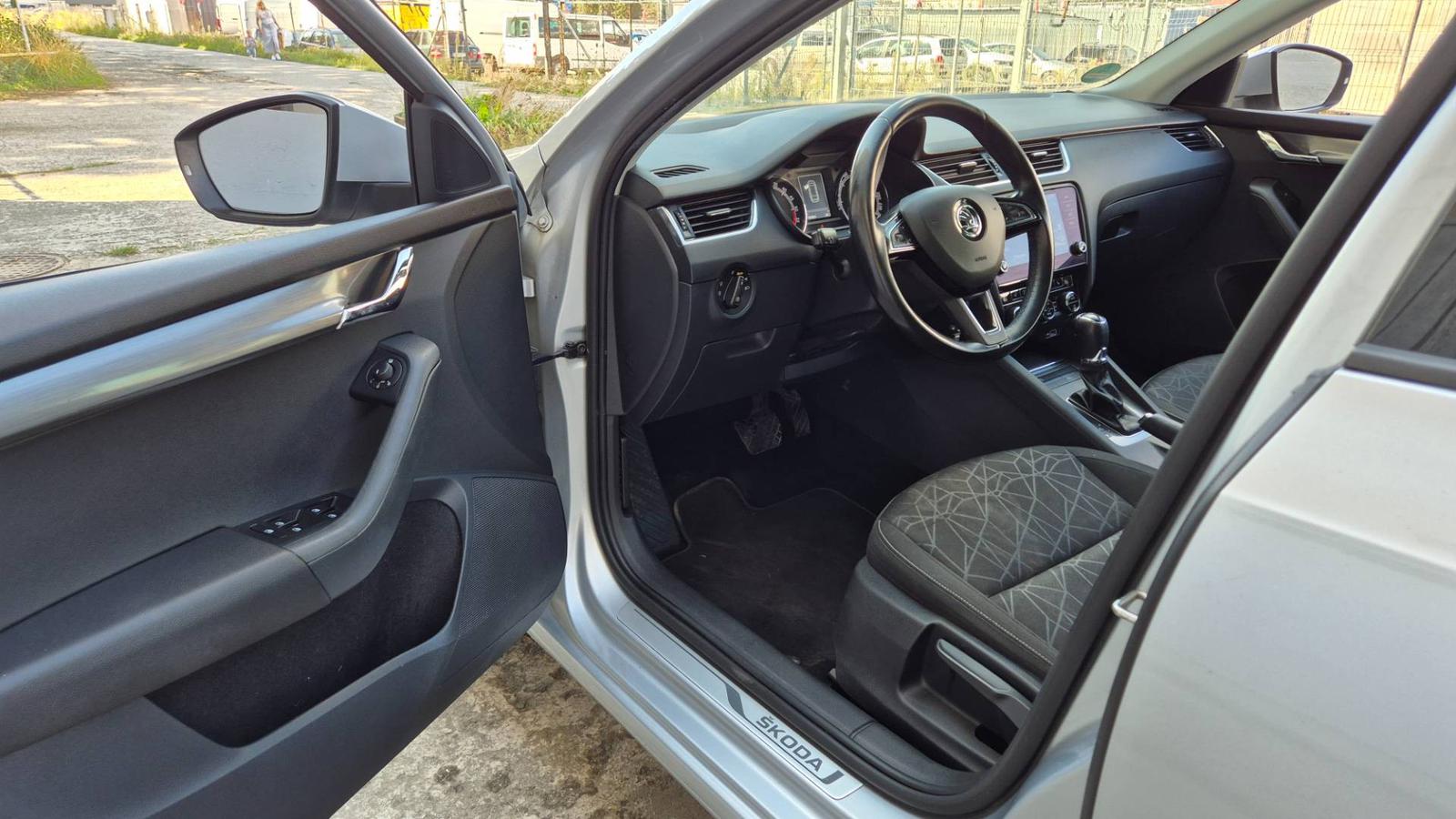Škoda Octavia Combi 1.6 TDI 115k Drive DSG