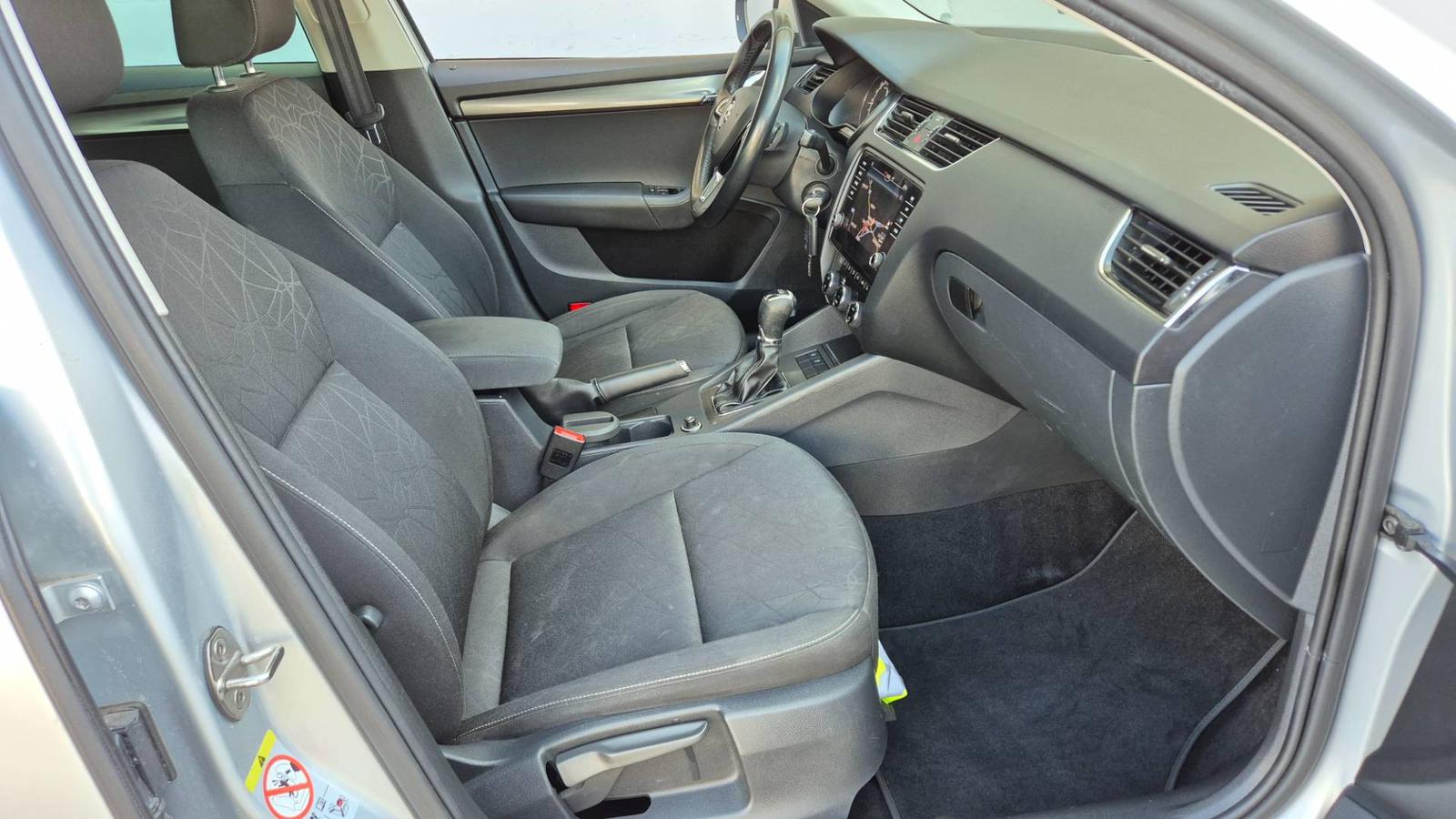 Škoda Octavia Combi 1.6 TDI 115k Drive DSG