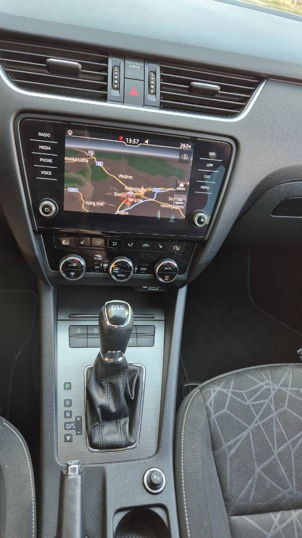 Škoda Octavia Combi 1.6 TDI 115k Drive DSG