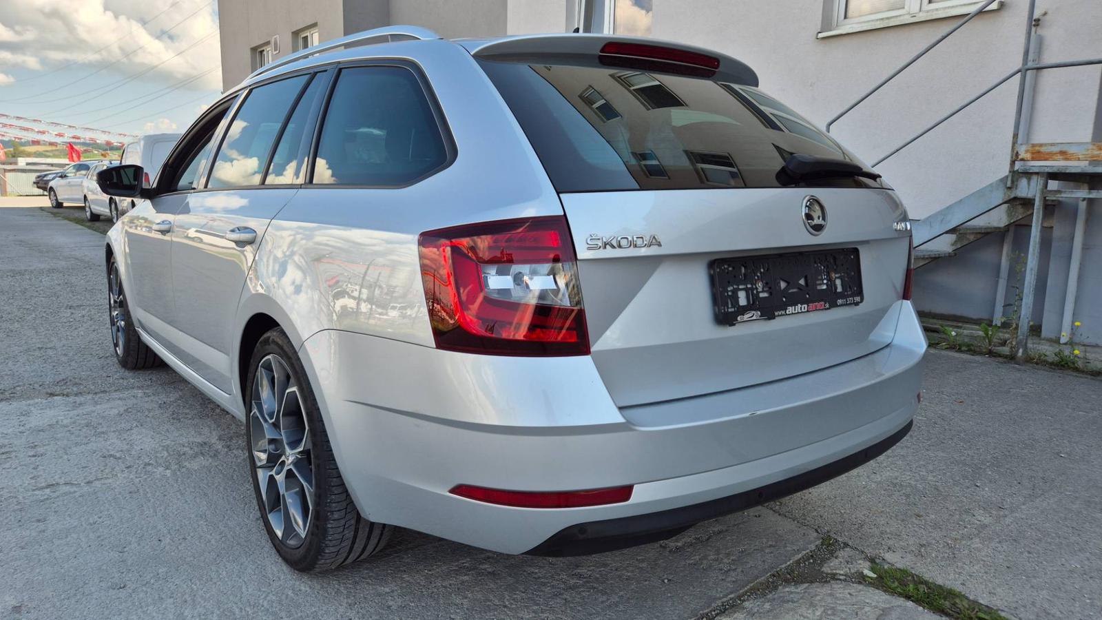 Škoda Octavia Combi 1.6 TDI 115k Drive DSG