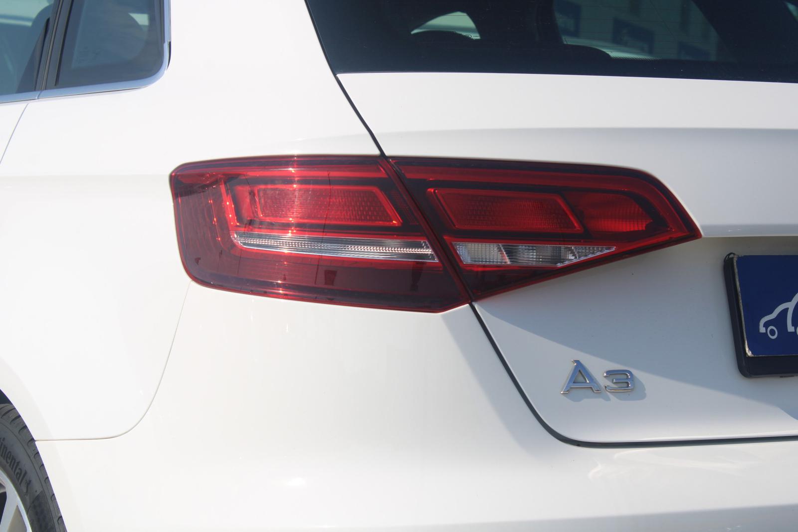 Audi A3 Sportback 1,5 TFSi 110 kW S TRONIC ACTIVE SPORT