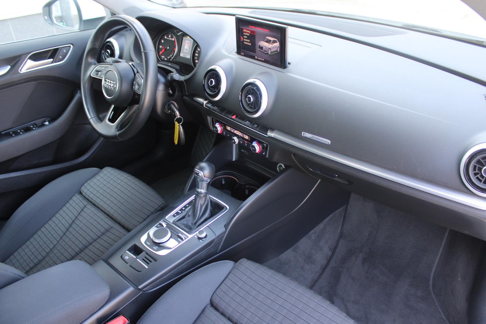 Audi A3 Sportback 1,5 TFSi 110 kW S TRONIC ACTIVE SPORT