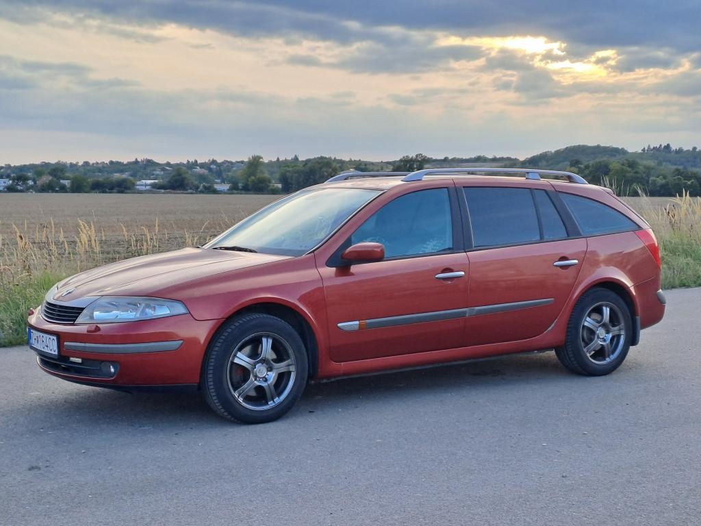 Renault Laguna Grandtour 2 kombi 1.9dci 88kw Initialne Paris