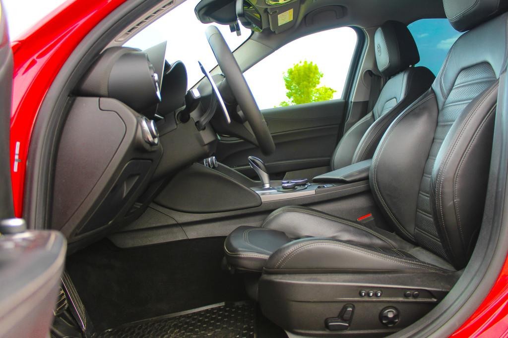 Alfa Romeo Giulia 2.2 JTDM Veloce AT AWD