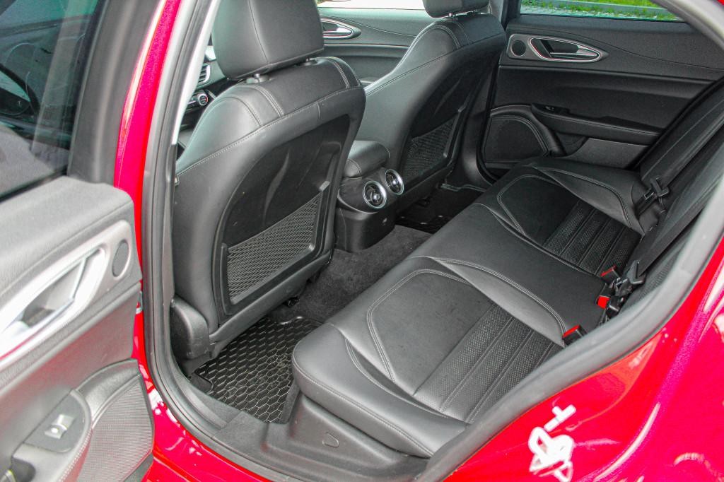 Alfa Romeo Giulia 2.2 JTDM Veloce AT AWD