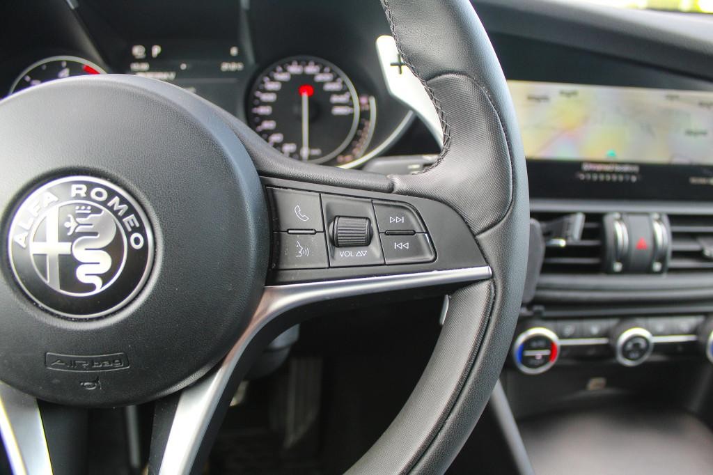 Alfa Romeo Giulia 2.2 JTDM Veloce AT AWD