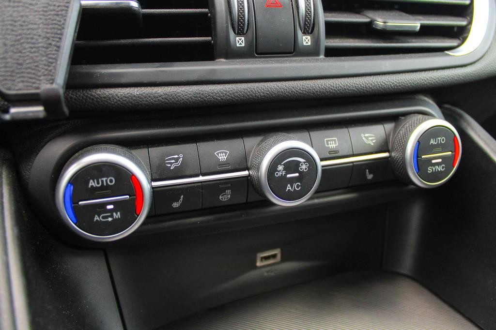 Alfa Romeo Giulia 2.2 JTDM Veloce AT AWD