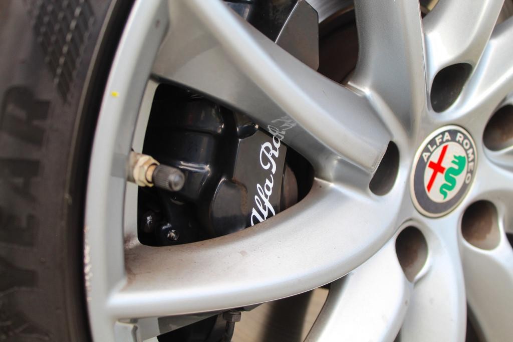 Alfa Romeo Giulia 2.2 JTDM Veloce AT AWD