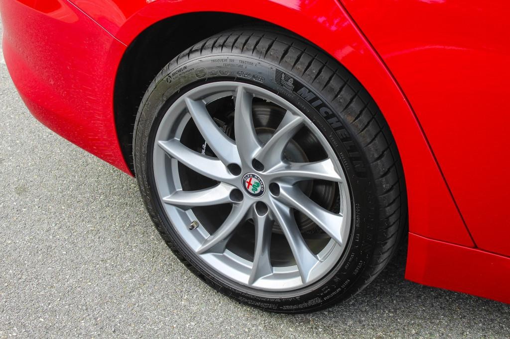 Alfa Romeo Giulia 2.2 JTDM Veloce AT AWD