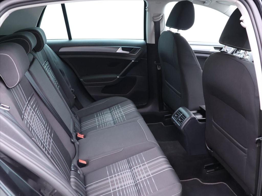 Volkswagen Golf 1.2 TSi R-Line
