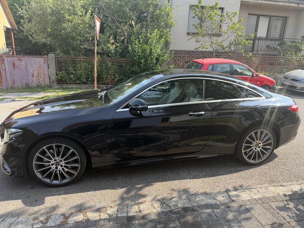 Mercedes E trieda 400 4MATIC A/T