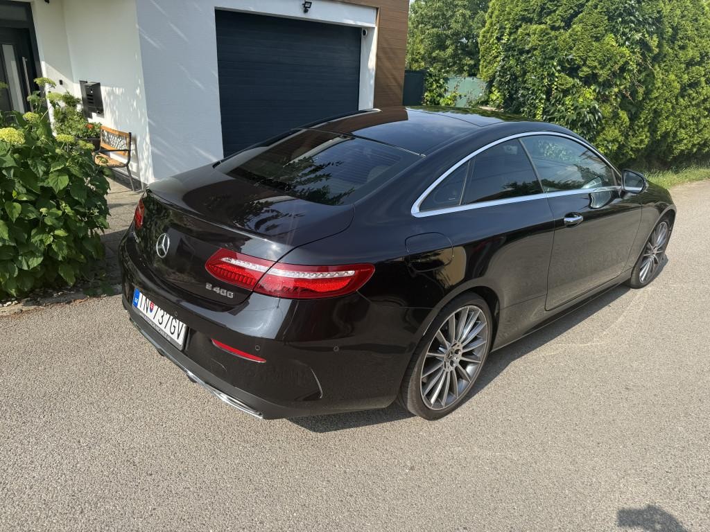 Mercedes E trieda 400 4MATIC A/T