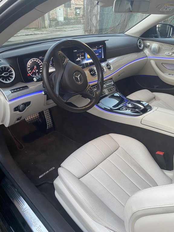 Mercedes E trieda 400 4MATIC A/T