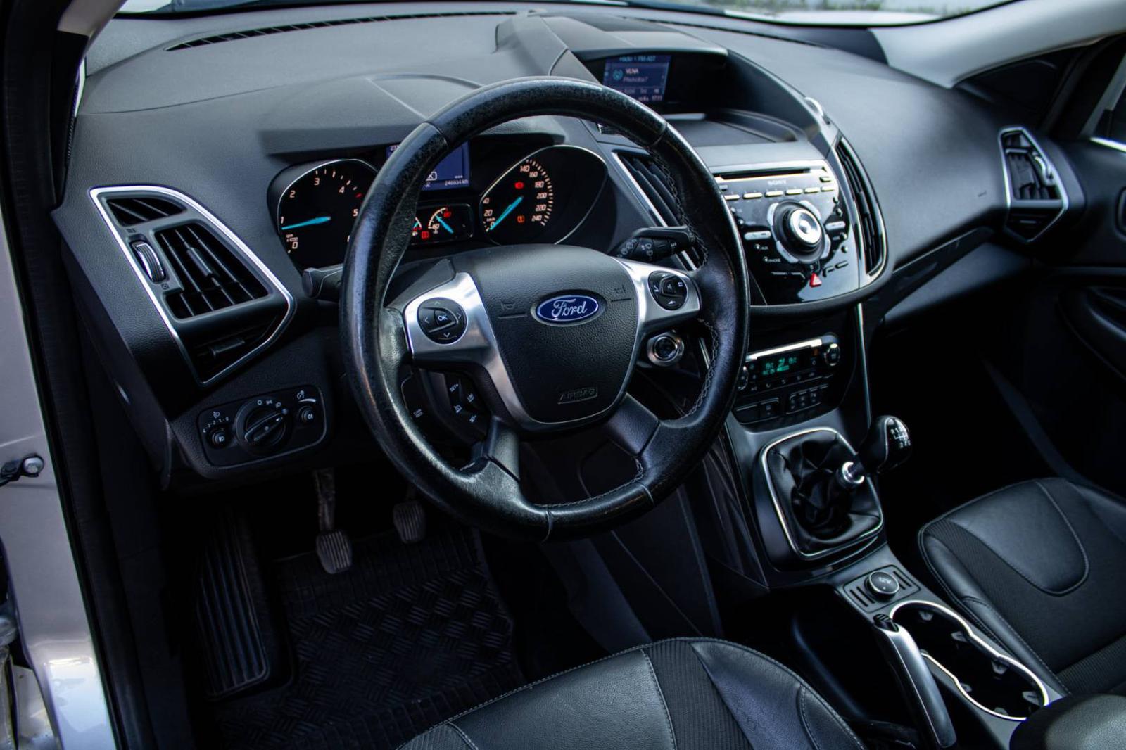 Ford Kuga 2.0 TDCi Duratorq 150k Titanium FWD