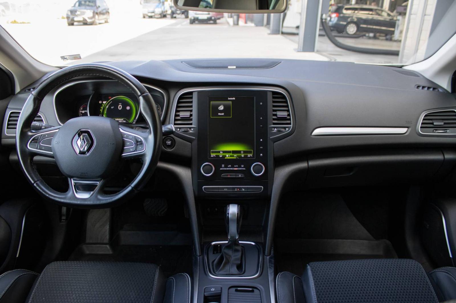 Renault Mégane Grandtour Energy TCe 130 BOSE EDC, 97kW, A7, /AJ NA SPLÁTKY / SVK / 1.M/