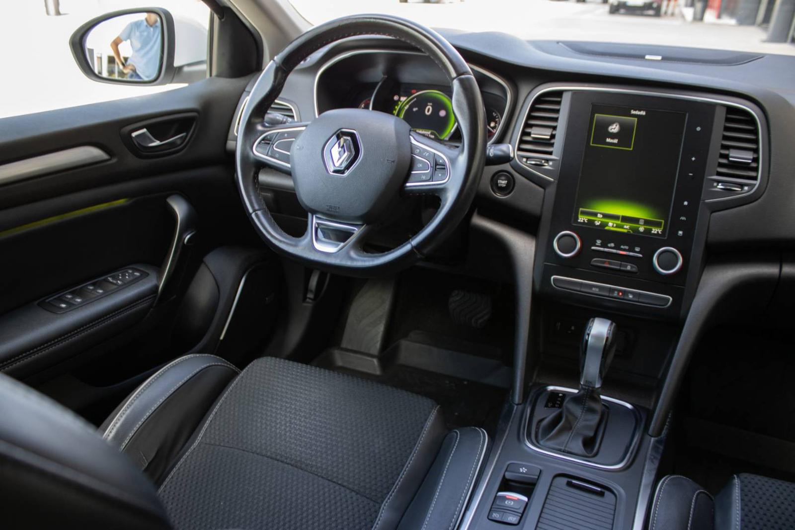 Renault Mégane Grandtour Energy TCe 130 BOSE EDC, 97kW, A7, /AJ NA SPLÁTKY / SVK / 1.M/