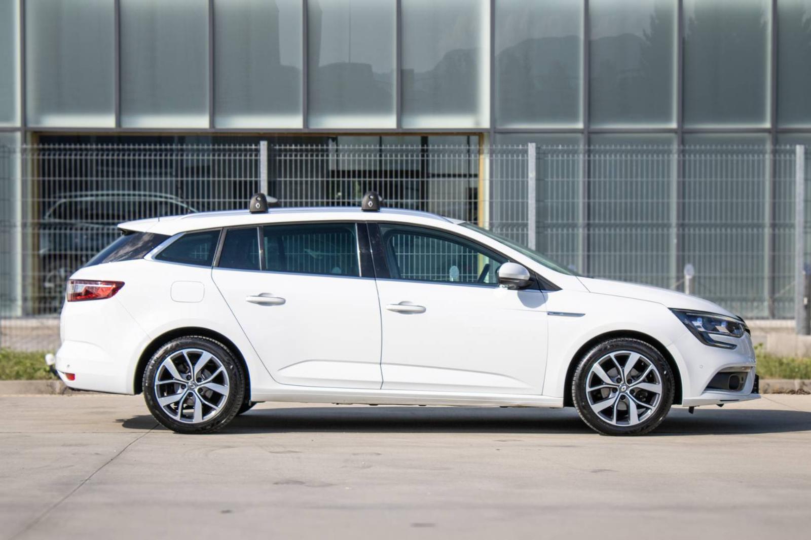Renault Mégane Grandtour Energy TCe 130 BOSE EDC, 97kW, A7, /AJ NA SPLÁTKY / SVK / 1.M/