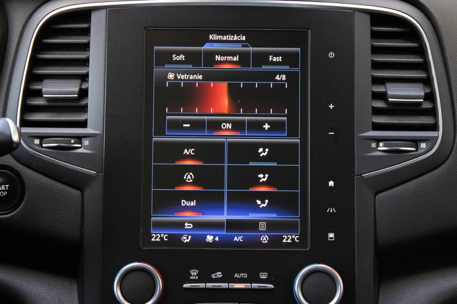 Renault Mégane Grandtour Energy TCe 130 BOSE EDC, 97kW, A7, /AJ NA SPLÁTKY / SVK / 1.M/