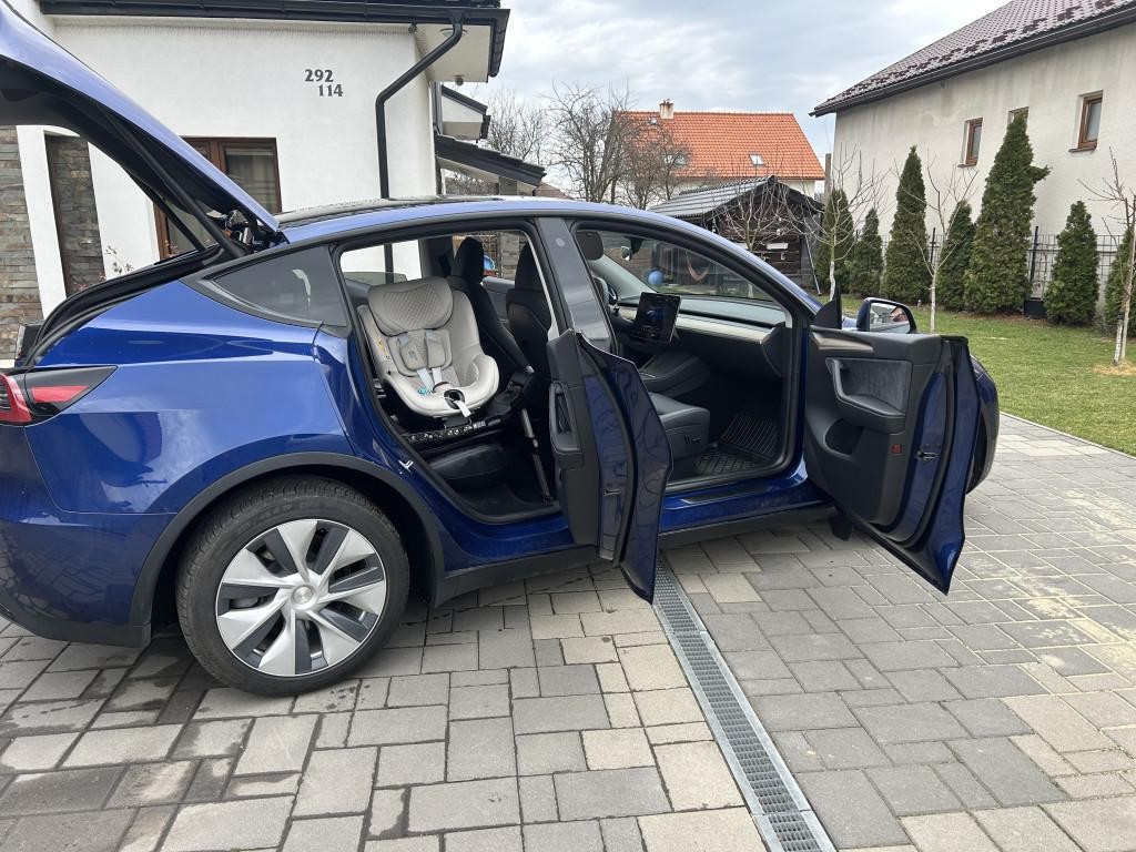 Tesla Model Y Combi 378kw Automat