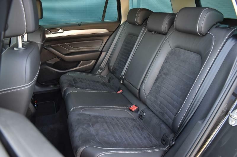 Volkswagen Passat Variant 1.5 TSI 110kW DSG*TAŽNÉ*KAMERA
