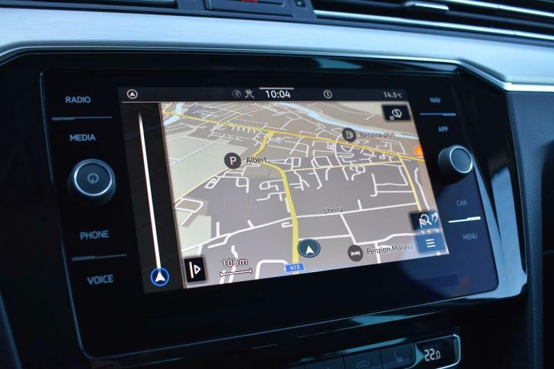 Volkswagen Passat Variant 1.5 TSI 110kW DSG*TAŽNÉ*KAMERA