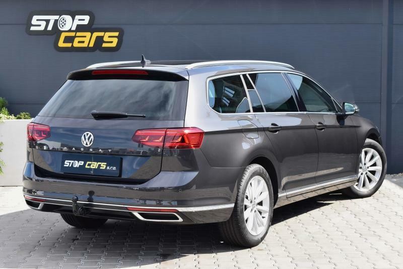Volkswagen Passat Variant 1.5 TSI 110kW DSG*TAŽNÉ*KAMERA