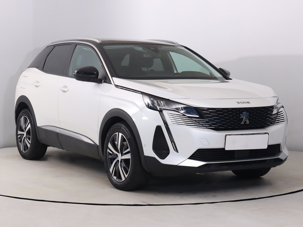 Peugeot 3008 Allure 1.2 PureTech sr auto , suv , usporny motor